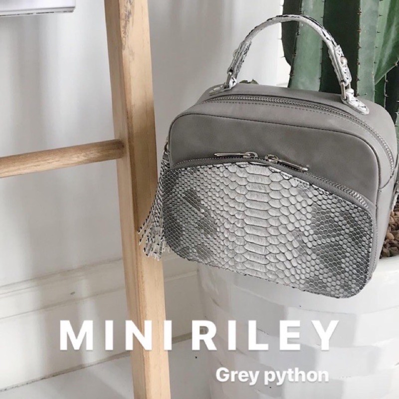 กระเป๋า Tallulah - Mini riley in gray python