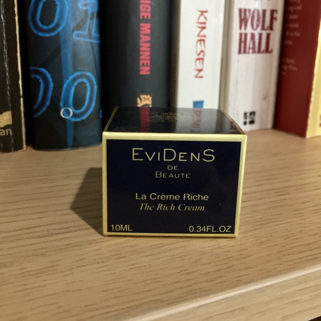 Evidens the rich cream.