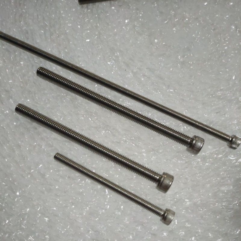 น็อตเลส เกลียวยาว เกลียวตลอด มีเปก m6*1.0 m8*1.25  ราคาต่อ1ตัว