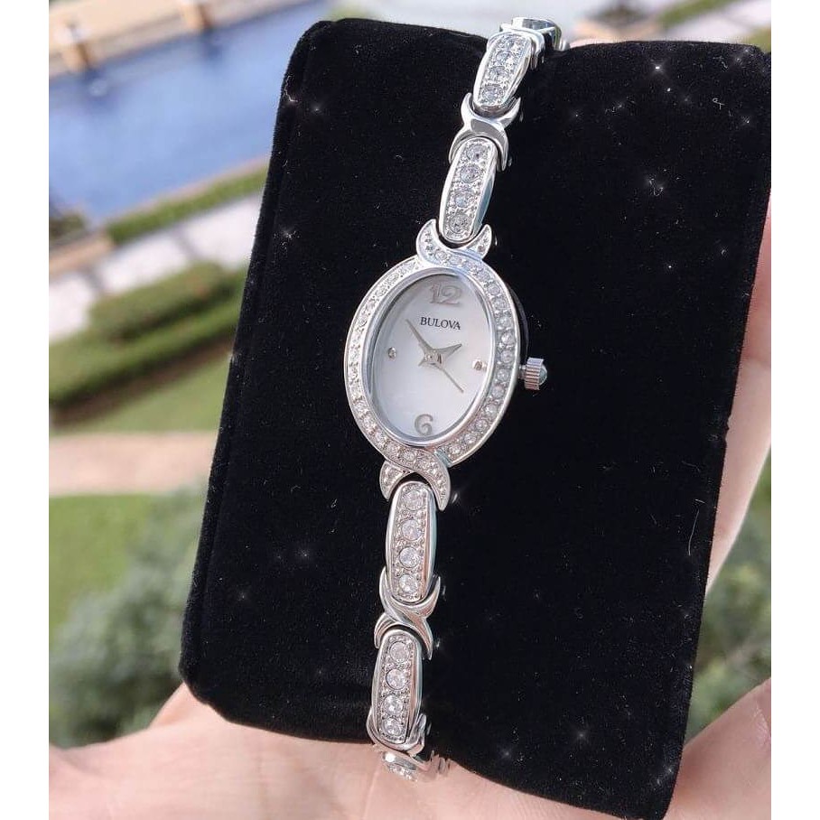 พร้อมส่ง นาฬิกาข้อมือผู้หญิง Bulova สีเงิน หน้าปัดสีมุก Women's Swarovski Crystal Stainless Steel Watch