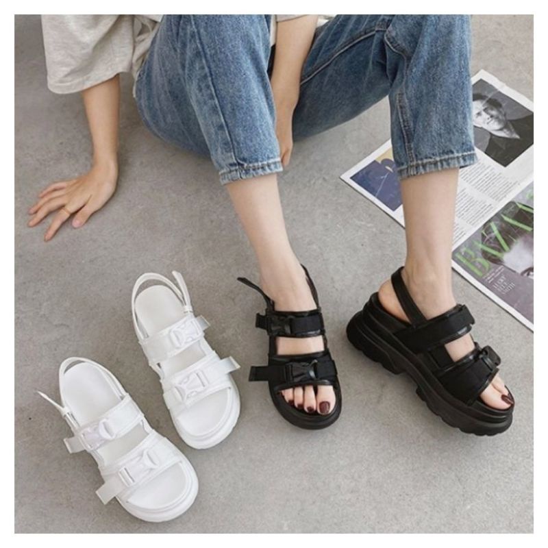 OhblablaShoes  พร้อมส่ง รองเท้า ส้นตึก/รัดส้น รุ่น AllWhitePlatform ไซส์ 35-42  สี White , Black