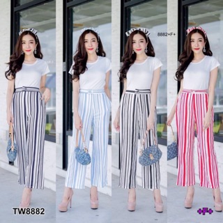 PE8882 Set 2 ชิ้น เสื้อยืดครอปตัวสั้น เนื้อผ้าคอตตอน มาคู่กับกางเกงเอวสูงขายาว ทรงกระบอกป้าลินิน