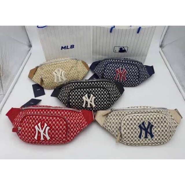 แบรนด์ NY New York Yankee(เอ็นวาย นิว ยอร์กแยงกี้) NEW YORK YANKEES MONOGRAM WAIST BAG กระเป๋าคาดเอว คาดอก MLB NY