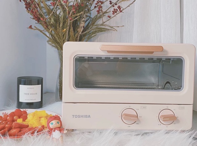 TOSHIBA MINI TOASTER OVEN
