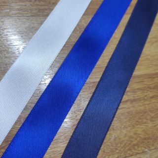 โบว์นักเรียนซาติน1หลา หลาละ 9 บาท