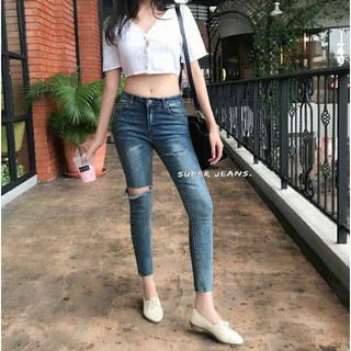 💕🇰🇷แต่งขาดทรงสวยเป้ะมากกกางเกงยีนส์ทรงสกินนี่💕💕(8668)👖Restock..ราคาถูก ราคาส่ง