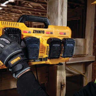 DEWALT แท่นชาร์จแบตเตอรี่ 4 ช่อง Dewalt DCB104 ( 12V Max - 60V Max )