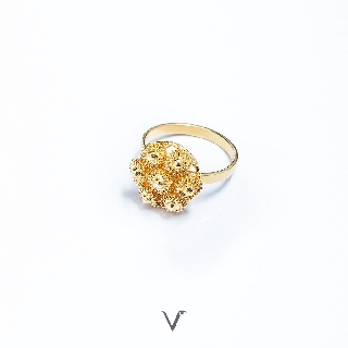 V by Sritavie แหวนพิกุลกระดุม สีทอง(Gold)