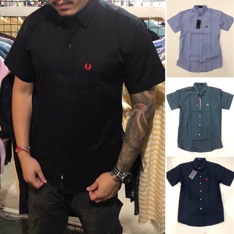 เสื้อเชิ้ตแขนสั้นผู้ชาย สไตล์วินเทจ เนื้อผ้าดีใส่สบาย มีไซร์ M L XL XXL สินค้าตรงปกแน่นอน สอบถามไซร์ได้
