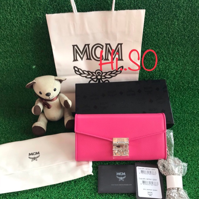 💕" MCM "WOC รุ่น MYL9APA41QS001 FLAP WALLET สี Sugar Pink ของใหม่อุปกรณ์ครบค่ะ