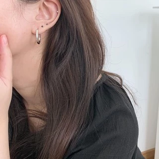A.piece ต่างหูห่วง [silver 925 post] Oval Hoops