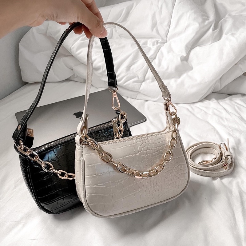 กระเป๋าสะพาย รุ่น8831