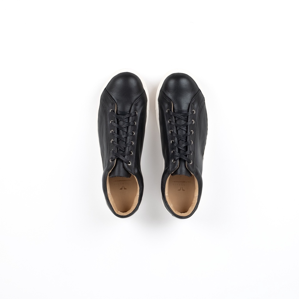 Moonlife Life sneaker II - Black รองเท้าหนังวัวปั่นนิ่ม รองเท้าสนีกเกอร์