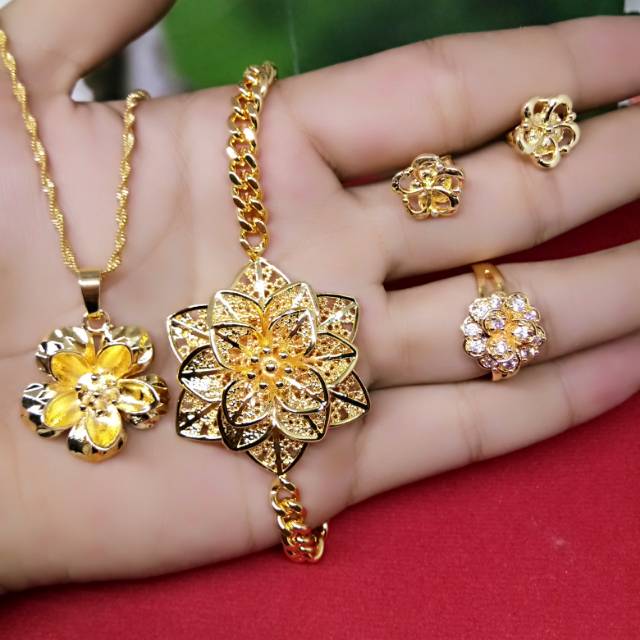 Xuping Jewelry ชุดลายดอก