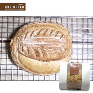 Plain white sourdough bread(ขนมปังยีสต์ธรรมชาติ)