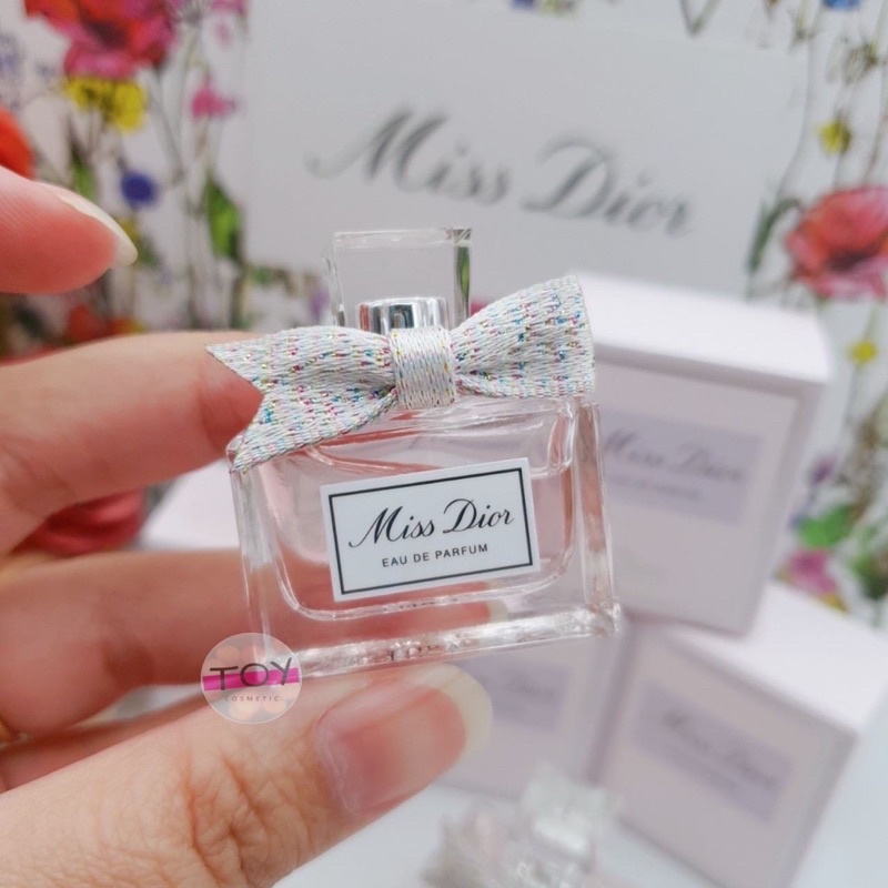 น้ำหอมMini Eau de Parfum, Parfum 2024 ขนาดพกพา หัวแต้ม 5 ml