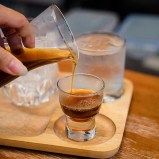 Pandora Coffee เมล็ดกาแฟ เคนยา Kenya Nyeri Kiandu เกรด AB คั่วอ่อน Light Roast