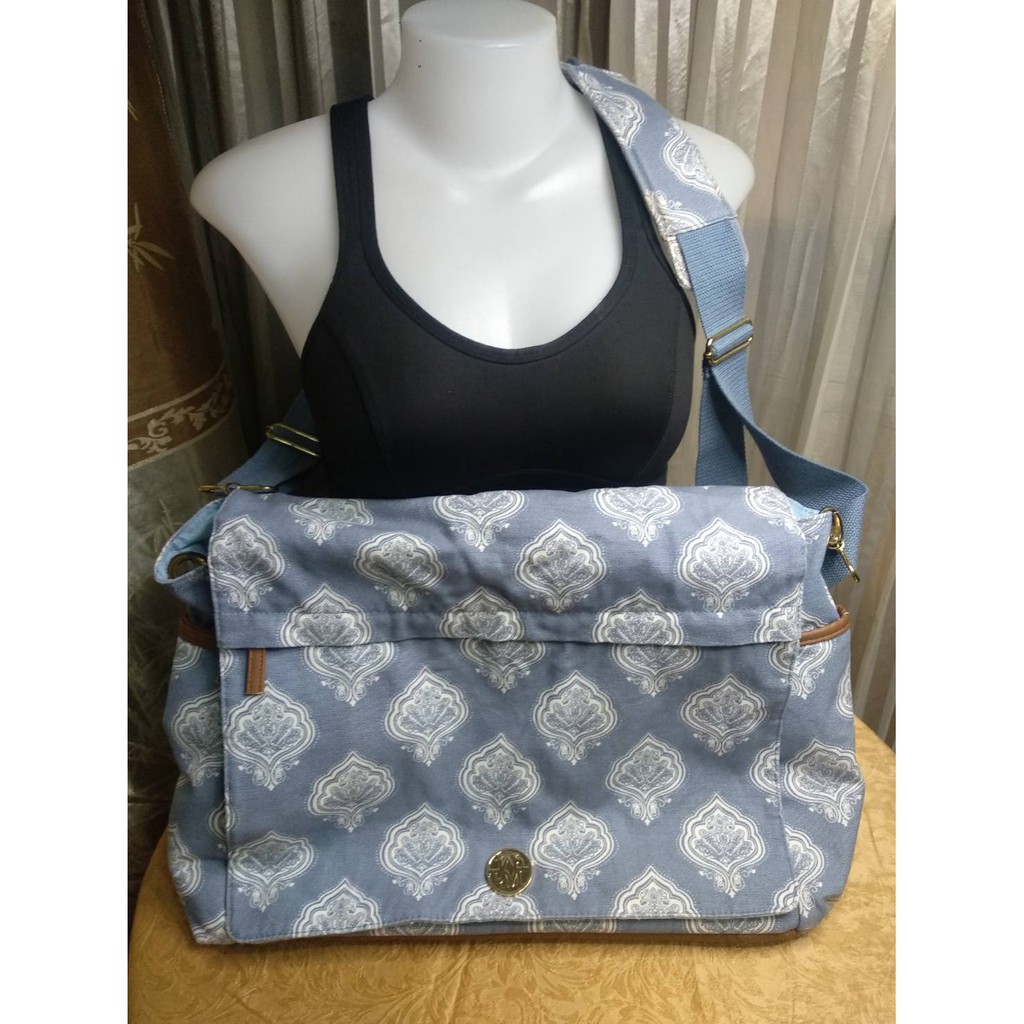 กระเป๋าสะพายข้างสำหรับคุณแม่ แบรนด์ Mudpie