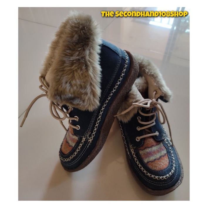 รองเท้าบูท Amina, Size 37.5 or 5 US(*มือสอง*)