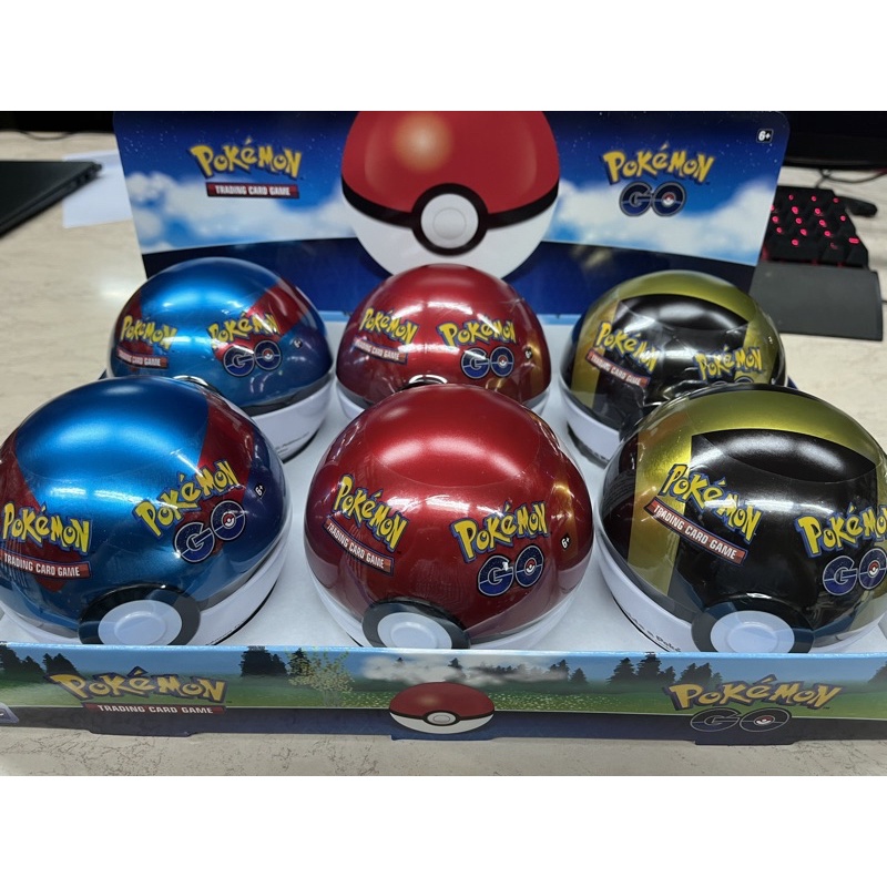 [Pokemon ENG] Poke Ball Go Tin + Booster Pack Eng "ของแท้ 100%" (Pokemon TCG)