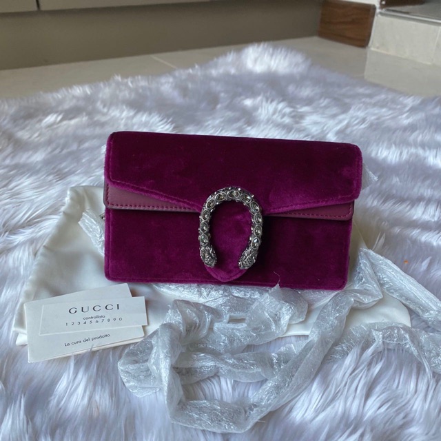 Kept unused‼️ Gucci dionysus supermini กำมะหยี่ ปี2020 สีสวยมากค่า 💜 ของใหม่ มือ1 น้า อุปกรณ์ : ถุงผ้า การ์ด