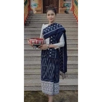 สใบฝ้าฝ้ายทอมือย้อมคราม ทางร้านขออนุญาตคละลายนะค่ะเนื่องจากเป็นงานทอมือจากชาวบ้านลายจะมีไม่ค่อยเหมือนกัน