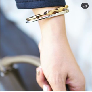 Mina Code Twirl bangle กำไลเกลียว