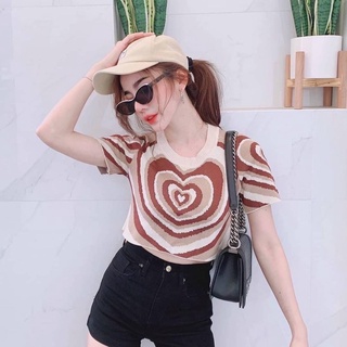 เสื้อครอปท็อปไหมพรมคอกลม ลายหัวใจไล่เฉดสี มินิมอลสุดๆ