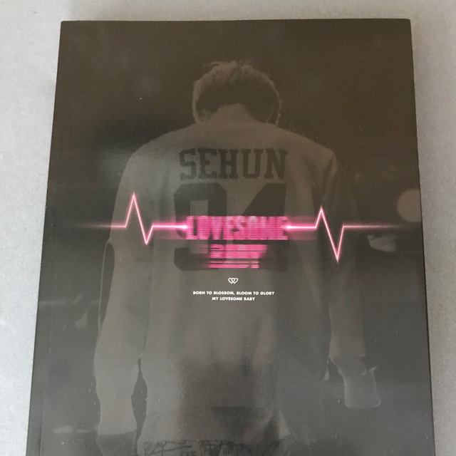 AWESOME SEHUNEE 1ST PHOTOBOOK sehun “LOVESOME BABY” โฟโต้บุ๊ค เซฮุน EXO เอ็กโซ sehun