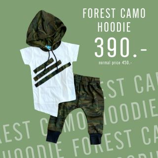 Forest camo hoodie set
เสื้อแขนสั้นพร้อมฮู้ด ทำทรงปลายยาวข้างนึง เล่นลายด้วยผ้าทหารปะด้านหน้า พร้อมกางเกงขายาวลายทหาร