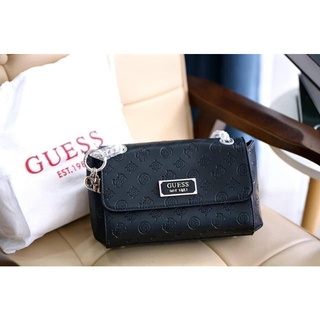 GUESS  HANDBAG กระเป๋าสะพายรุ่นใหม่จาก Guess