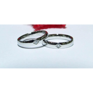 แหวนแบบมนฝังเพรช💍สลักชื่อฟรี(มีส่วนลด100บาท)
