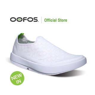 OOFOS OOMG MENS EEZEE - WHITE CHECKERBOARD - รองเท้าแตะเพื่อสุขภาพ นุ่มสบายเท้าด้วยวัสดุอูโฟม บอกลาปัญหาสุขภาพเท้า