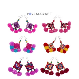 ต่างหู Pom pom earrings