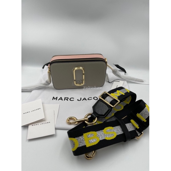 MARC JACOBS SNAPSHOT CAMERA BAG IN DEPTH REVIEW  UNBOXING, WHATS CAN FIT,  TRY ON PROS AND CONS 