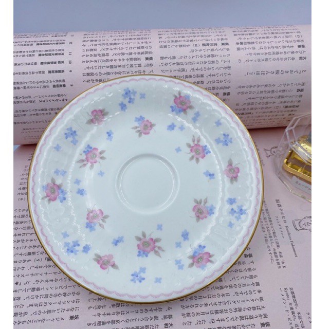 จานรองแก้วกาแฟ หรือวางเครื่องประดับ Narumi Bone China made in Japan