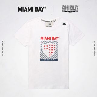 Miami Bay เสื้อยืดชาย รุ่น Shield สีขาว