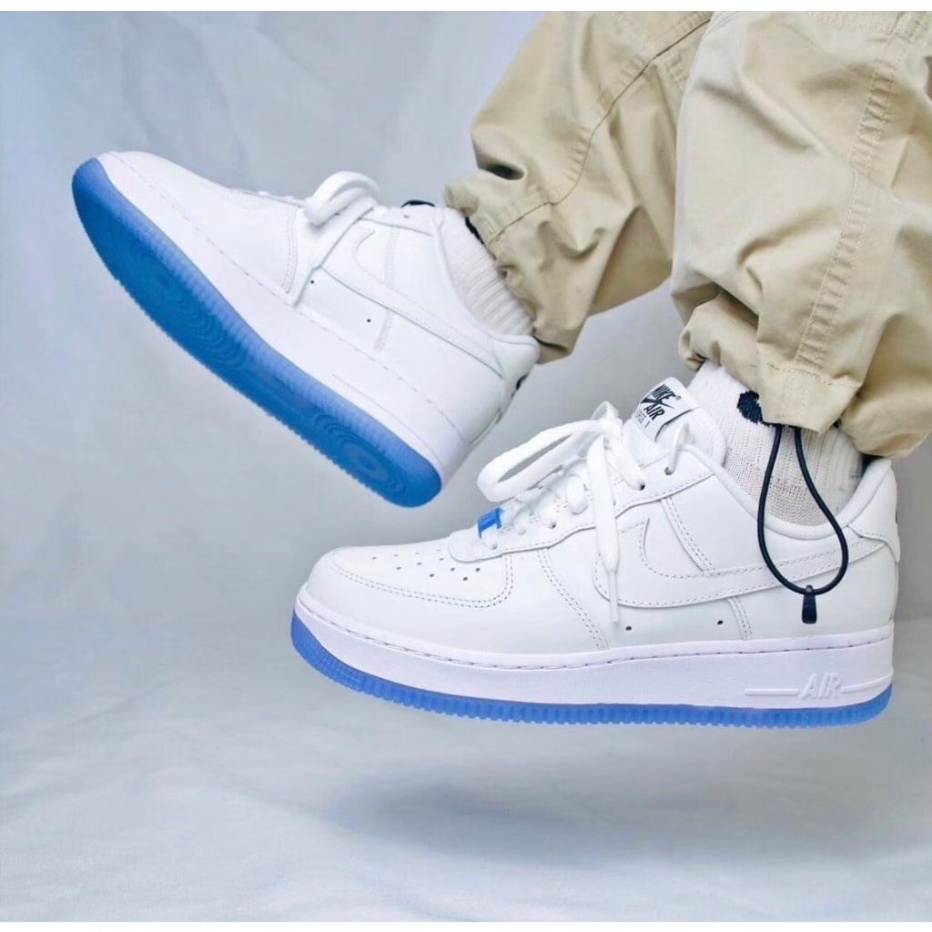 Nike Air Force 1 UV change color สีขาว 🌈โดนแดดเปลี่ยนสีได้จริง100%🌞【✅มีกล่อง+อุปกรณ์】รองเท้าไนกี้ รองเท้าผ้าใบผญ