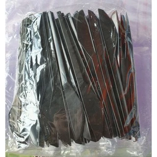 มีดพลาสติก สีดำ มีดใช้หั่นสเต๊ก หั่นขนม กั่นเบอเกอรี่ ห่อละ100 ชิ้น