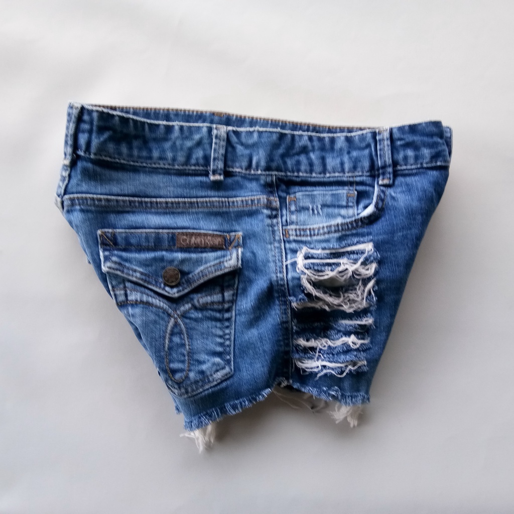 กางเกงยีนส์ขาสั้น ยีนส์ยืด ck Calvin Klein jeans Women เอว30-32" มือ2 แบรนด์อเมริกา ยีนส์ขาสั้น ยีนส์สวย ยีนส์แนว
