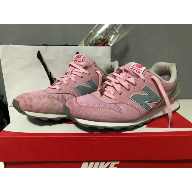 รองเท้า New balance