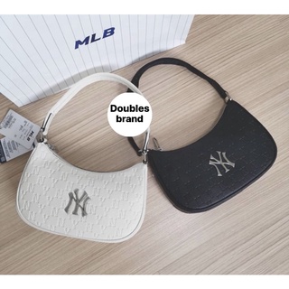 Mlb monogram embo hobo พร้อมส่ง กระเป๋าสะพายไหล่ สีขาว สีดำ