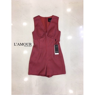 จั้มสั้น ป้าย lamour sz.m ผ้าเงามีtexture เป็นทรงสวย