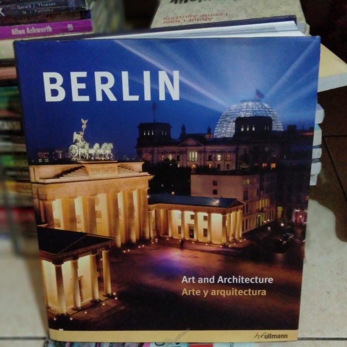 หนังสือ BERLIN ดั้งเดิม