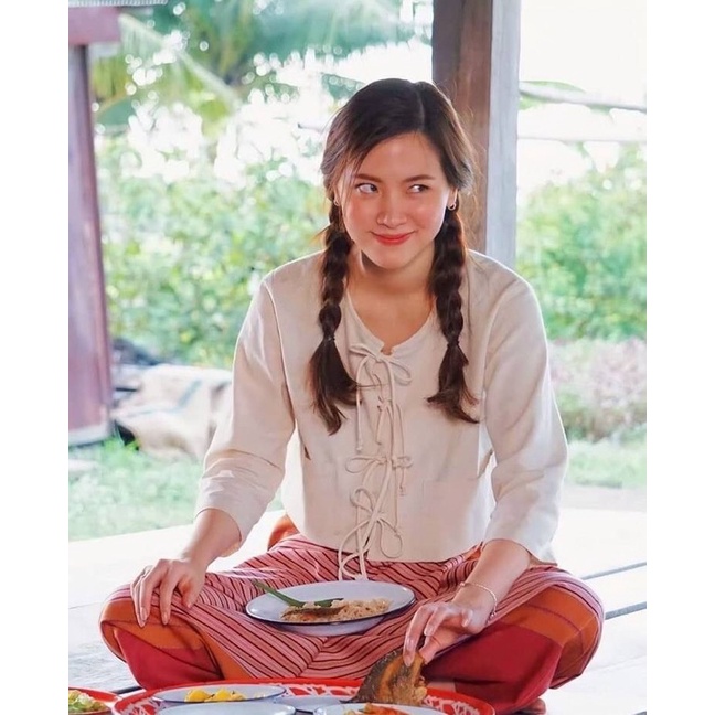 เสื้อบัวเกี๋ยง เสื้อ กาสะลองสายมัด/สีดิบธรรมชาติ