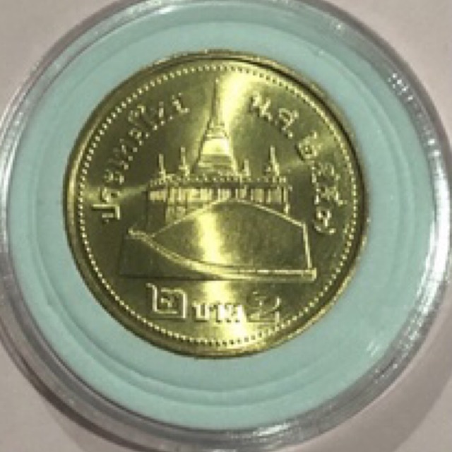 เหรียญ เหรียญใหม่ เหรียญ2บาท เหรียญ2บาทปี2557 ผลิตน้อยมากเป็นอันดับ1ไม่ผ่านใช้พร้อมตลับ พร้อมส่ง