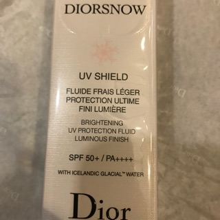 แดดแรงต้องใช้ Dior รุ่นนี้ถนอมผิวหน้า ราคา 2,400 บาทส่งฟรี