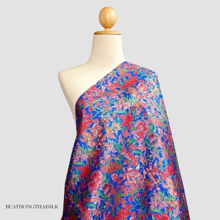 FLORAL DESIGN PRINTED THAI SILK FABRIC - ผ้าไหมไทยแท้ พิมพ์ลาย ลวดลาย ดอกไม้