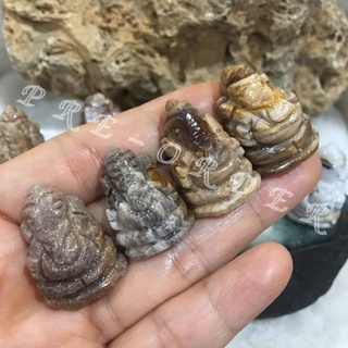 [Pre-order] ไม้กลายเป็นหิน l Fossilized Wood แกะสลักพระพิฆเนศ ความสูงประมาณ 2.4-2.7 cm [Pre-order]