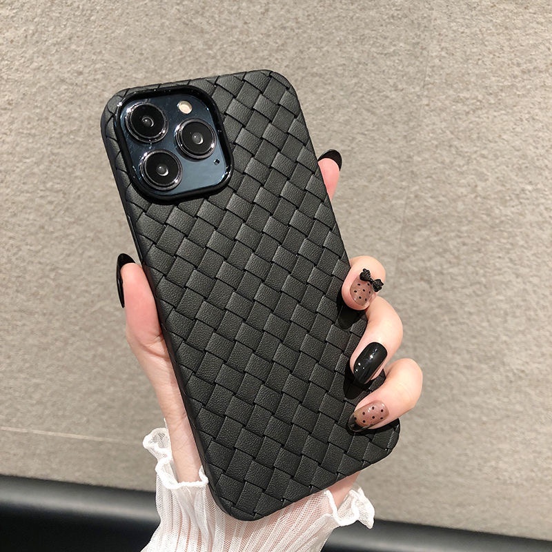 เคสโทรศัพท์มือถือ ซิลิโคนนิ่ม ผ้าตาข่ายสาน ระบายอากาศได้ดี สีพื้น สําหรับ iPhone 14 11 12 13 Pro Max